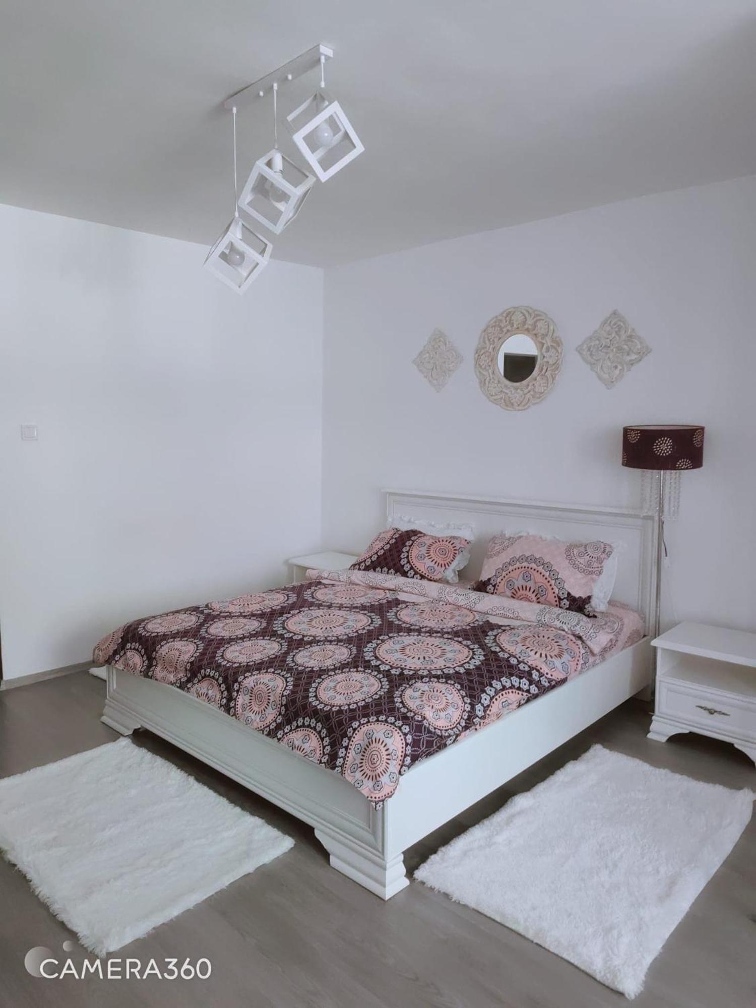 Etoile Studio Брашов Экстерьер фото